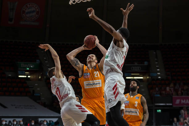 据意大利权 据意大利权