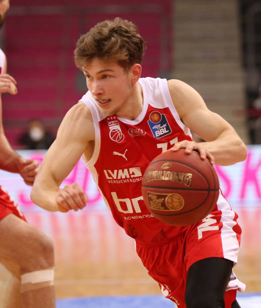 特的防守与 特的防守与