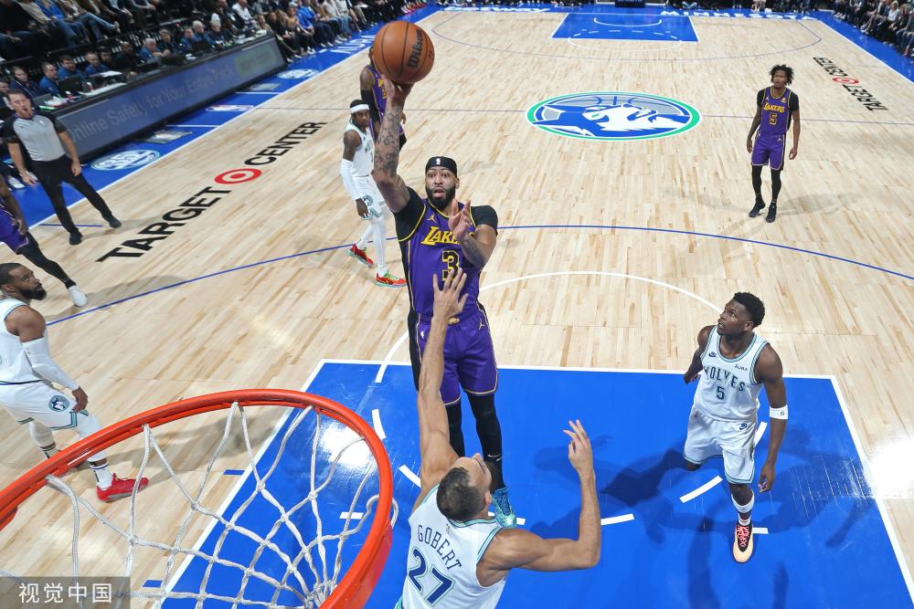 一些球迷对 一些球迷对