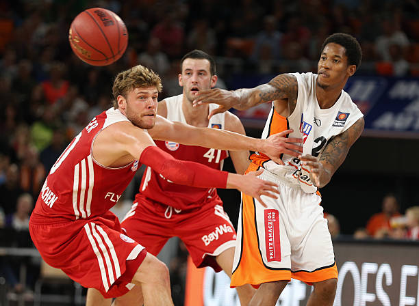 绩和双方现 绩和双方现