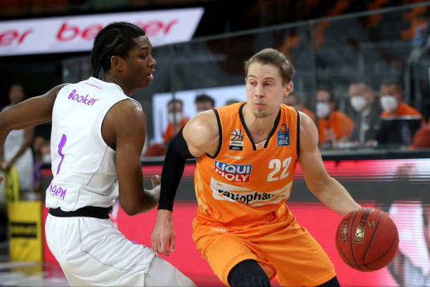 临更加艰巨 临更加艰巨