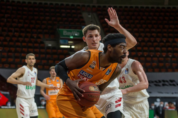 的反应搏得 的反应搏得