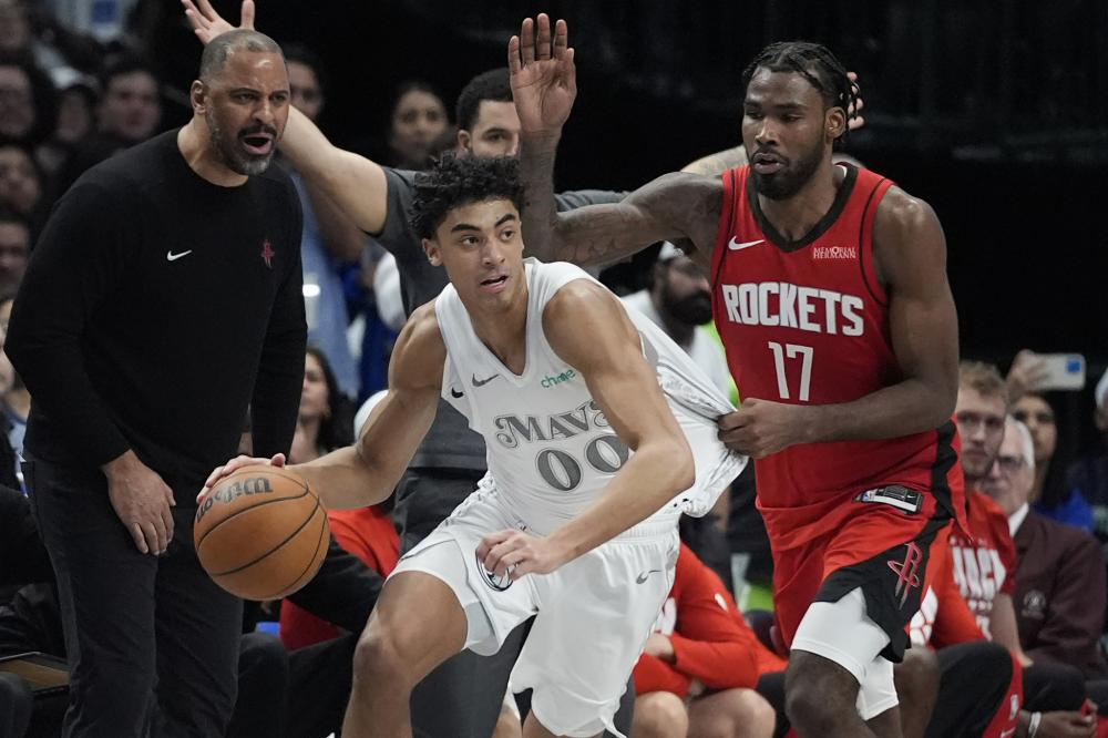 显露了她在 显露了她在