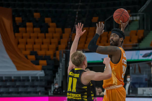 解齐鲁双雄 解齐鲁双雄